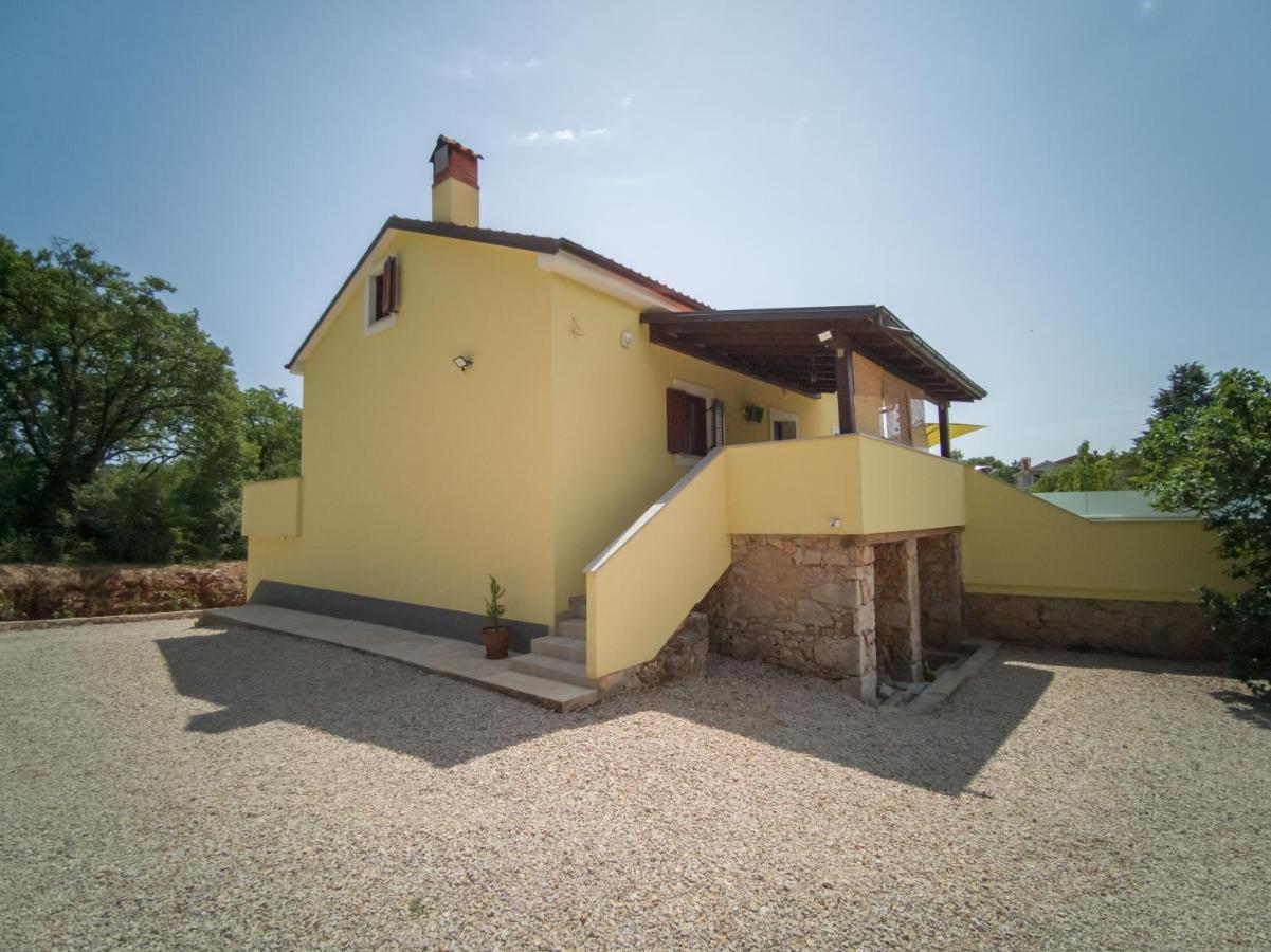 Holiday House Tos-Vila With Heated Pool Vrbnik (Primorje-Gorski Kotar) Exterior foto