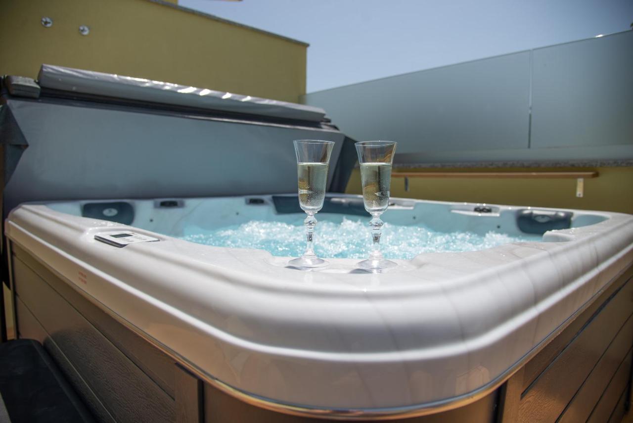 Holiday House Tos-Vila With Heated Pool Vrbnik (Primorje-Gorski Kotar) Exterior foto